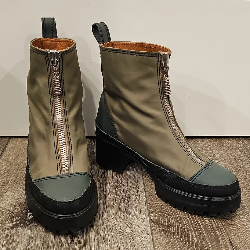 NICOLE SALDANA Women's Zipper Chris Boots